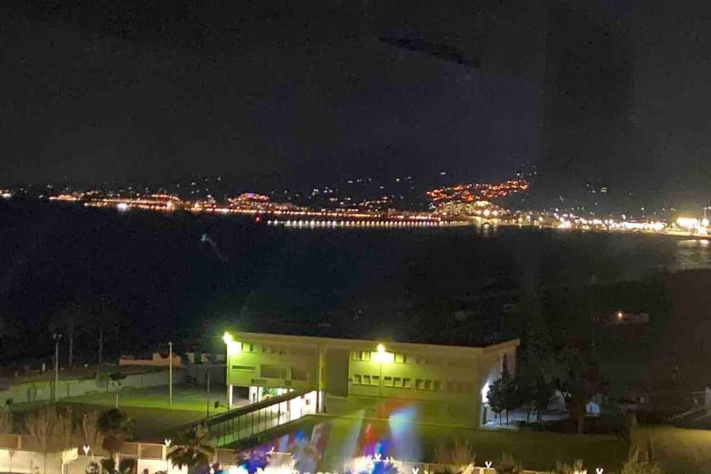 Апартаменти Torrenueva Con Vistas A La Playa Екстер'єр фото